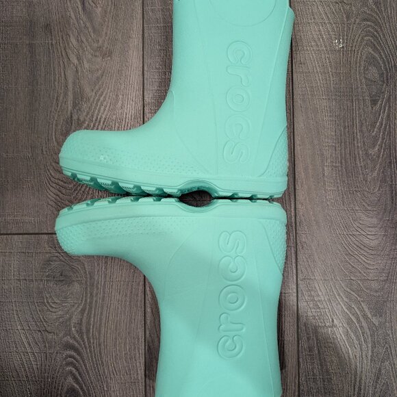 Crocs Kids' Handle It Rain Boots - Rainbow Heart (J3) - Picture 3 of 6